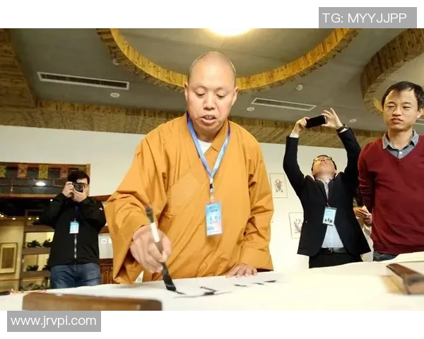 延参法师与足球的奇妙缘分探讨信仰与运动的交融之道